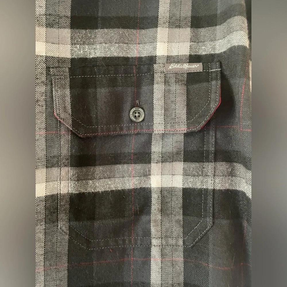 Eddie Bauer Black and Gray Plaid Button-Up Shirt - Picture 3 of 10